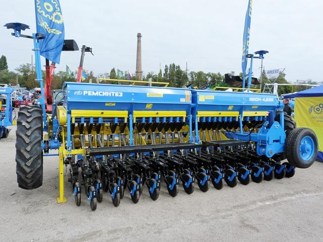 Сеялка прямого посева СИЧ 4,2 No-till сеялка прямого посева СИЧ 4.2